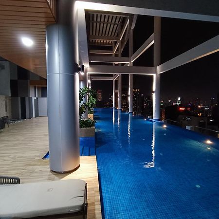 Lx 39A Balcony Klcc View 1 Bedroom Infinity Pool Κουάλα Λουμπούρ Εξωτερικό φωτογραφία