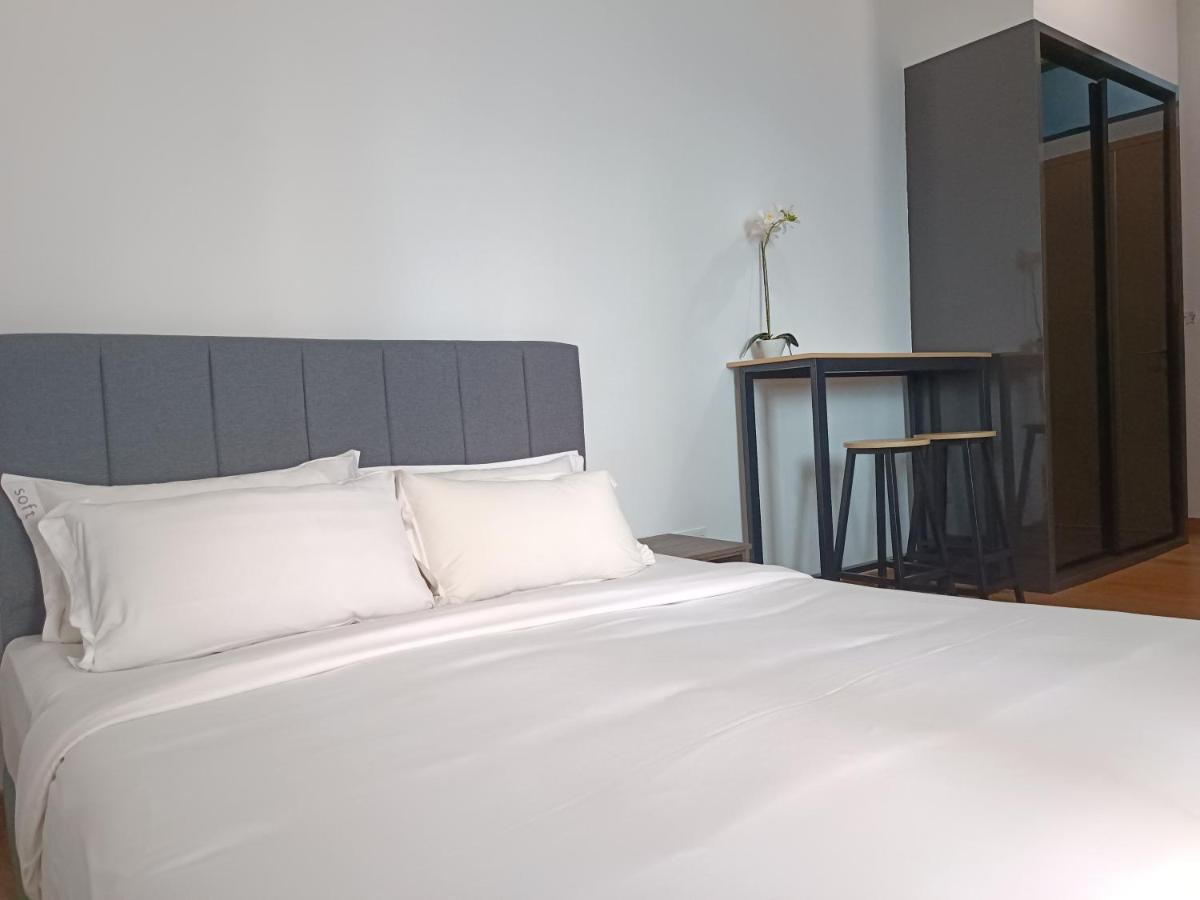 Lx 39A Balcony Klcc View 1 Bedroom Infinity Pool Κουάλα Λουμπούρ Εξωτερικό φωτογραφία