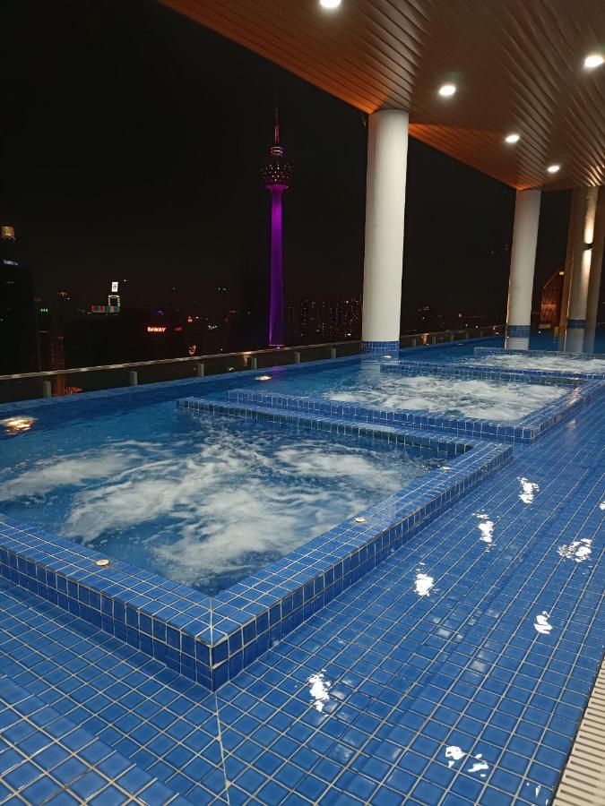 Lx 39A Balcony Klcc View 1 Bedroom Infinity Pool Κουάλα Λουμπούρ Εξωτερικό φωτογραφία