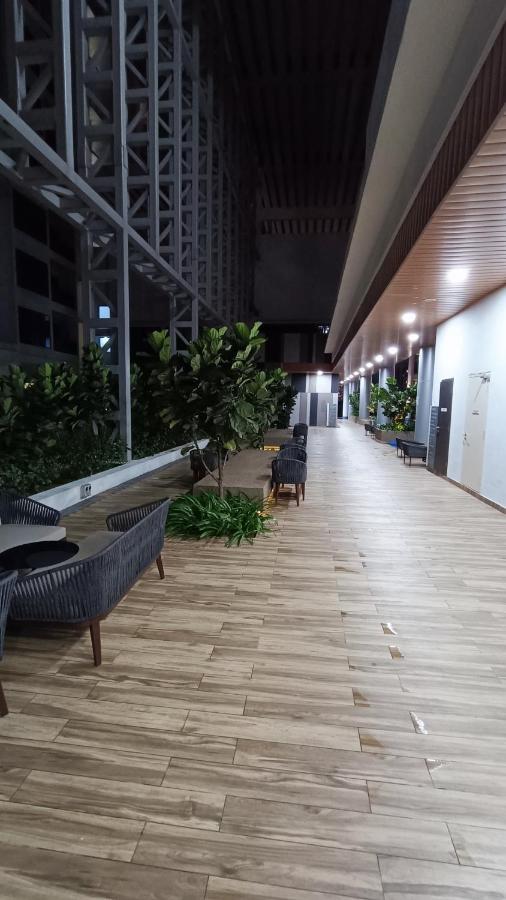 Lx 39A Balcony Klcc View 1 Bedroom Infinity Pool Κουάλα Λουμπούρ Εξωτερικό φωτογραφία
