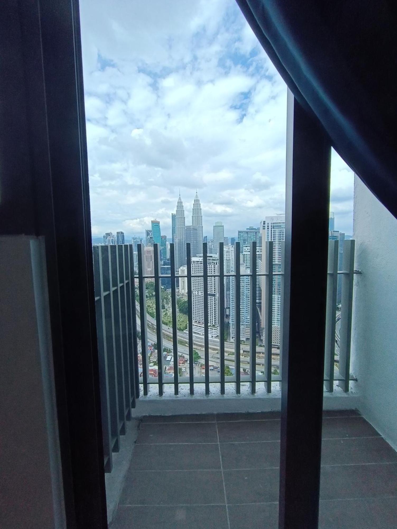 Lx 39A Balcony Klcc View 1 Bedroom Infinity Pool Κουάλα Λουμπούρ Εξωτερικό φωτογραφία