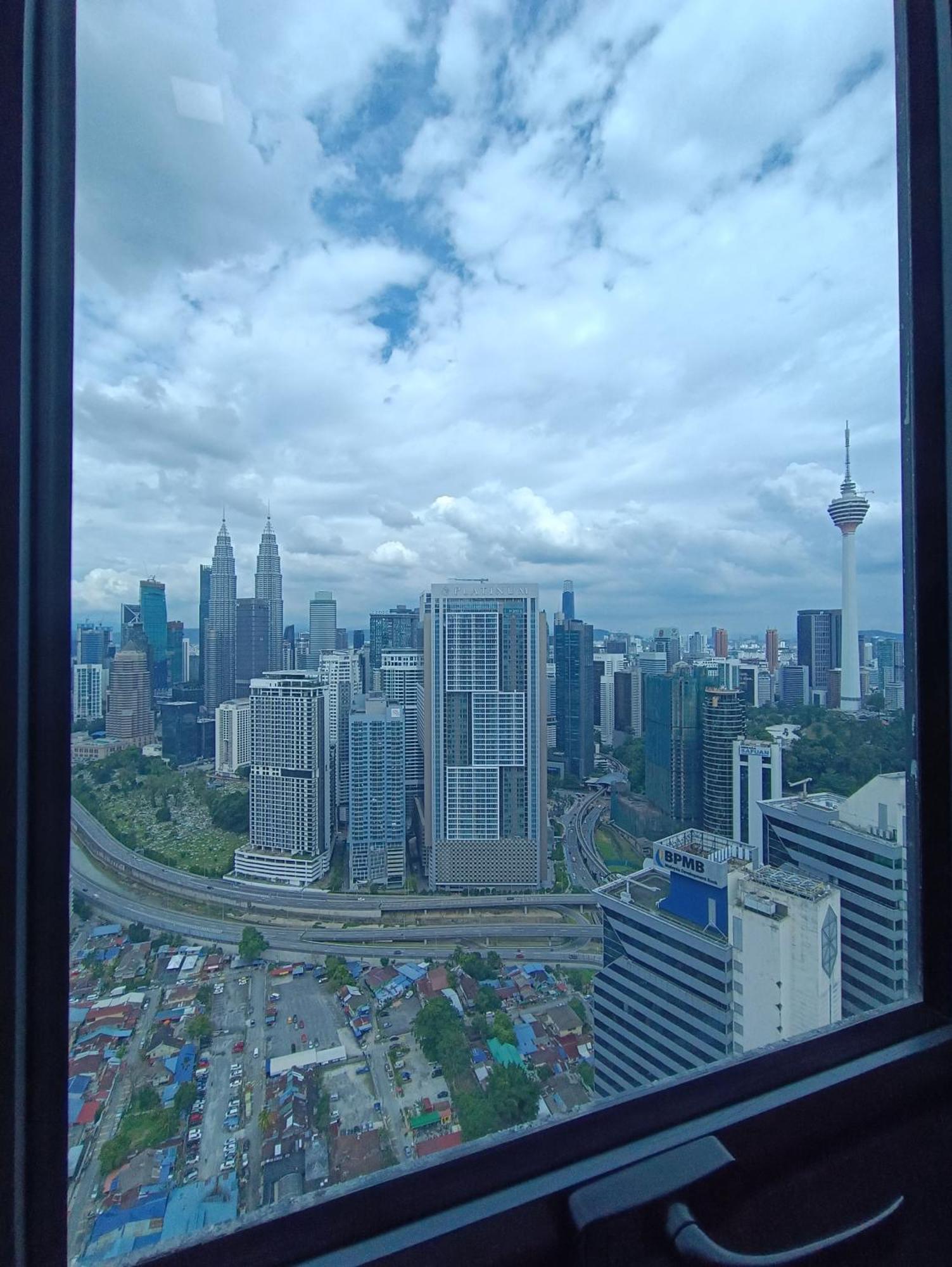 Lx 39A Balcony Klcc View 1 Bedroom Infinity Pool Κουάλα Λουμπούρ Εξωτερικό φωτογραφία
