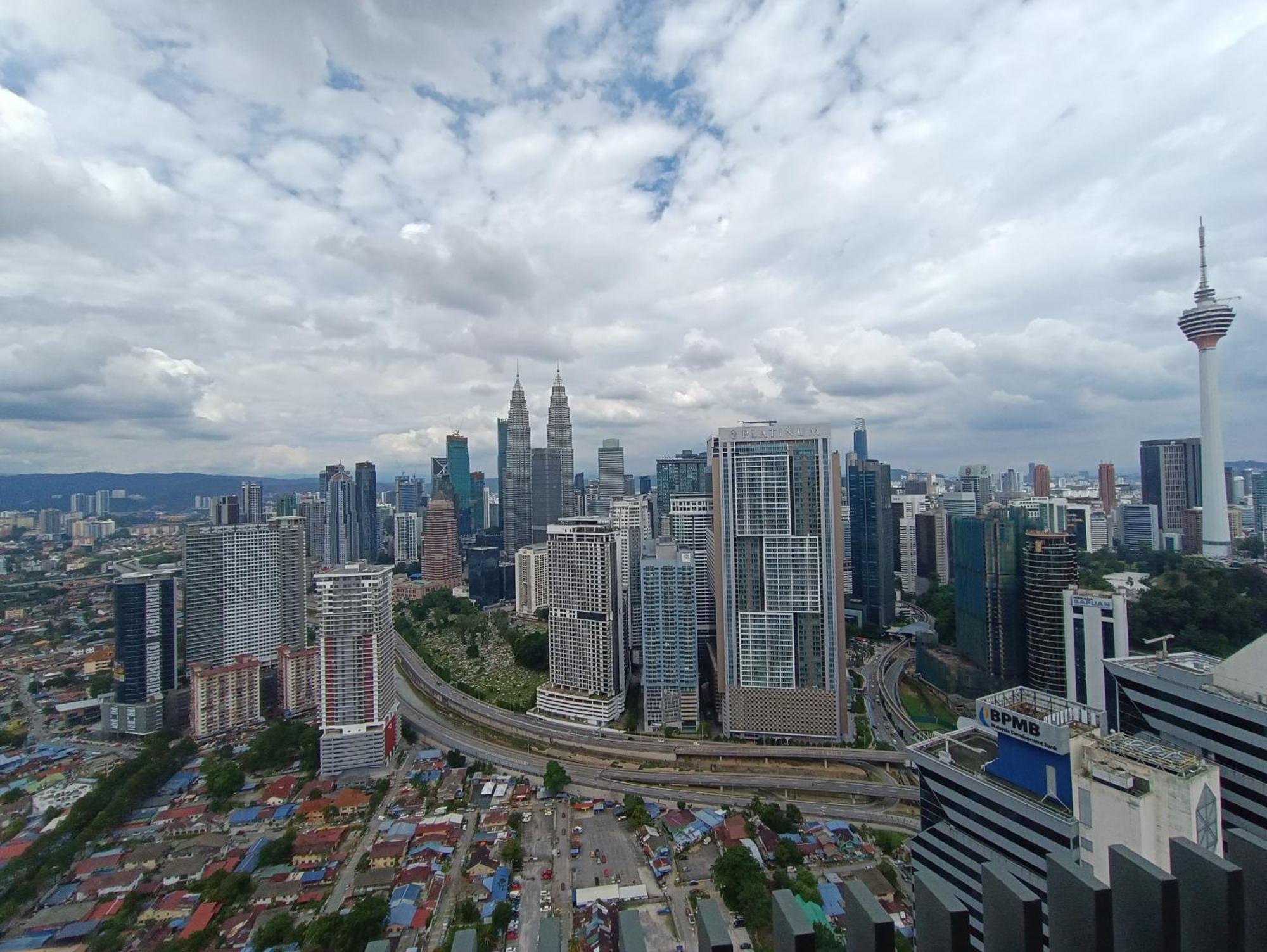 Lx 39A Balcony Klcc View 1 Bedroom Infinity Pool Κουάλα Λουμπούρ Εξωτερικό φωτογραφία